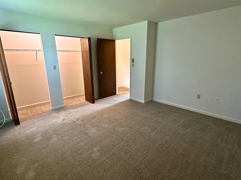 108 Bradford Dr — Photo 19