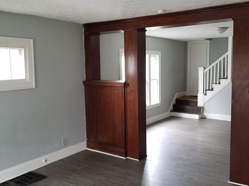 1st image of 928 Ellsworth Ave #928