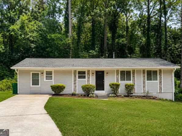 4091 Big Valley Trl, Stone Mountain, GA 30083