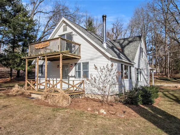 50172 Cable Lakeview Dr, Dowagiac, MI 49047