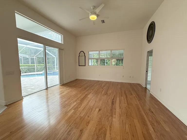 11349 Wedgemere Dr — Photo 29