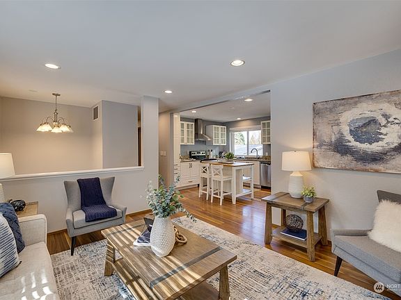 5th image of 16216 NE 107th Court
