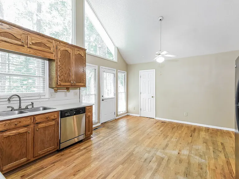 2699 Barcelona Dr SW — Photo 7