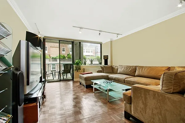 Sold by Corcoran | media 7