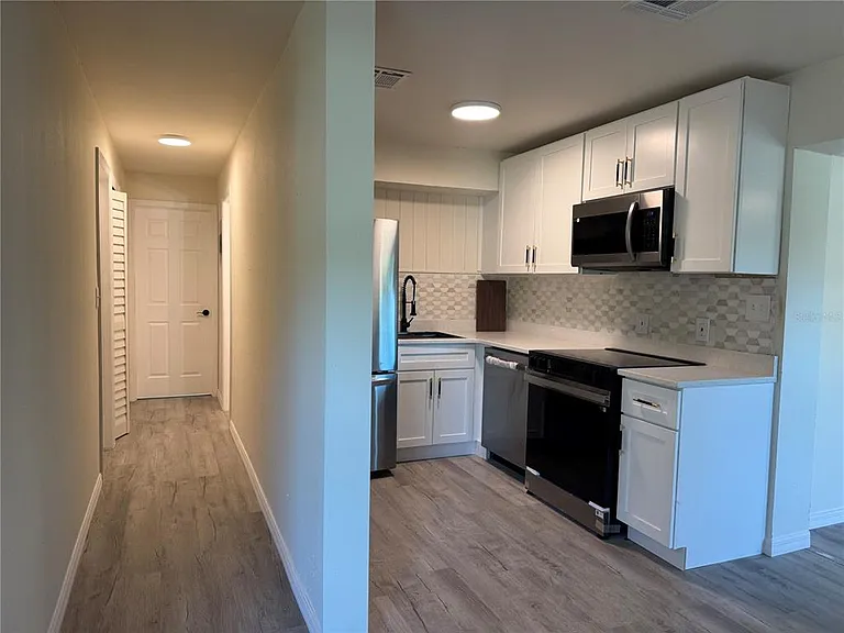 7224 Valiant Ct — Photo 22