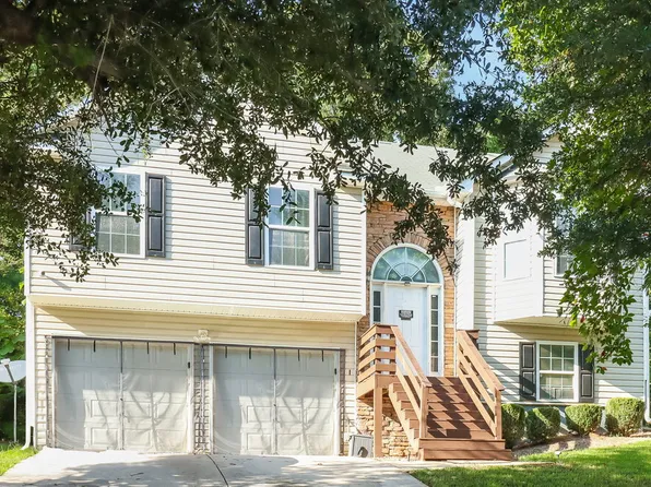 7406 Grayson Bridge Cir, Douglasville, GA 30134