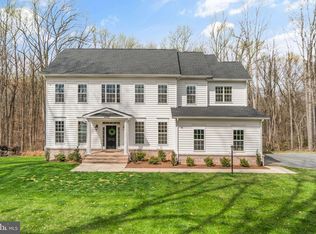 41682 Stumptown Rd, Leesburg, VA 20176