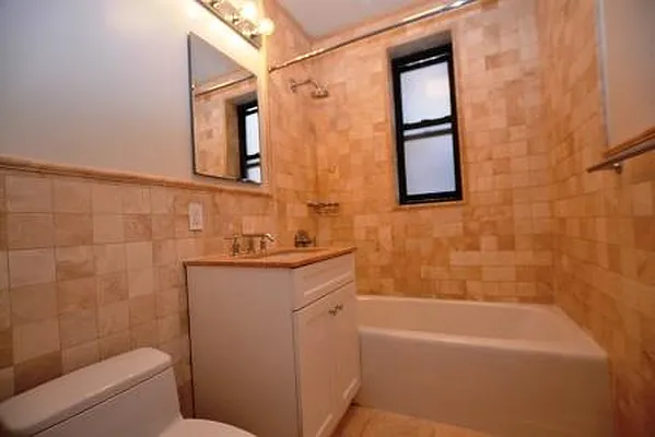 Rented by City Connections Realty | media 28