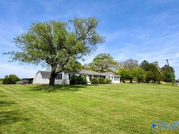 2nd image of 17023 Red Hill Rd