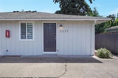 2319 Lee St SE — Photo 25