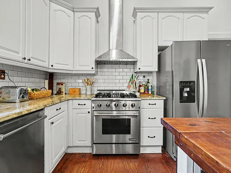 623 Cherokee Ave SE — Photo 15
