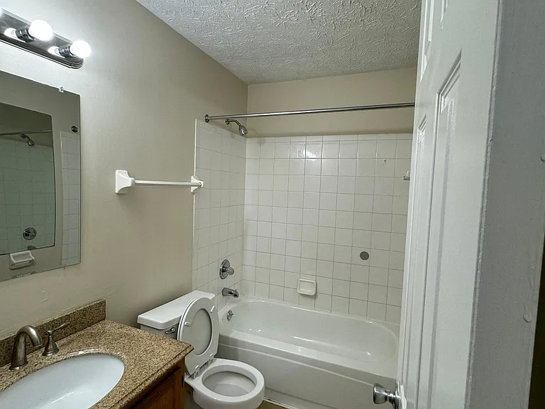 8430 Country Club Pines Dr #0 — Photo 9