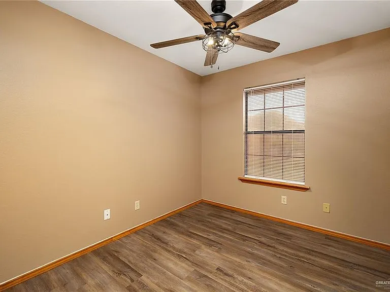 1606 Terrace Dr — Photo 9