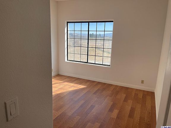 4th image of 8549 W West Ave #D2