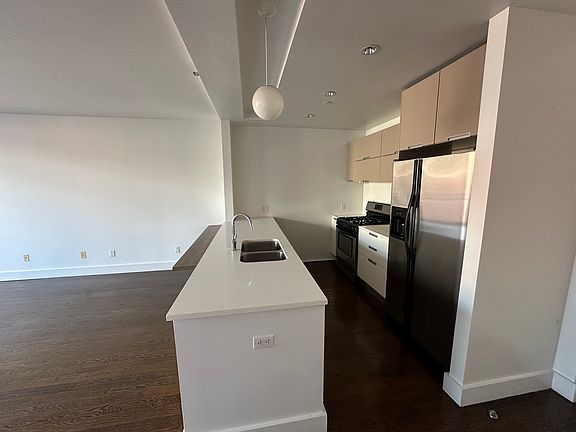2nd image of 178 E 117th St APT 4A