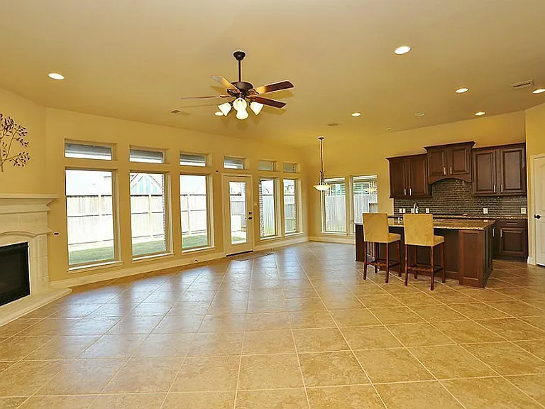 6707 Miller Shadow Ln — Photo 9