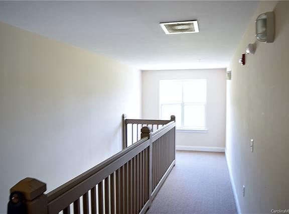 3rd image of 6319 Park Creek Dr