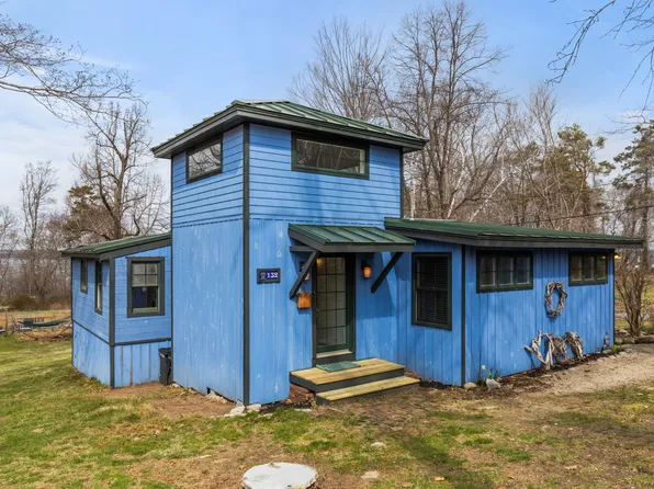 132 Sunset Avenue, Portland, ME 04109