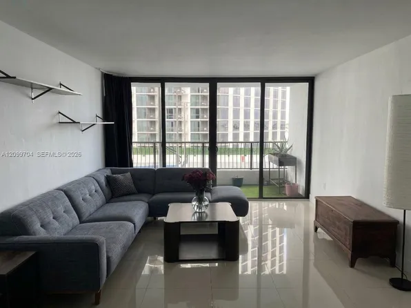 555 NE 15th St APT 10F, Miami, FL 33132
