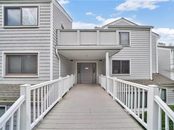 3 Rowayton Woods Drive #3, Norwalk, CT 06854