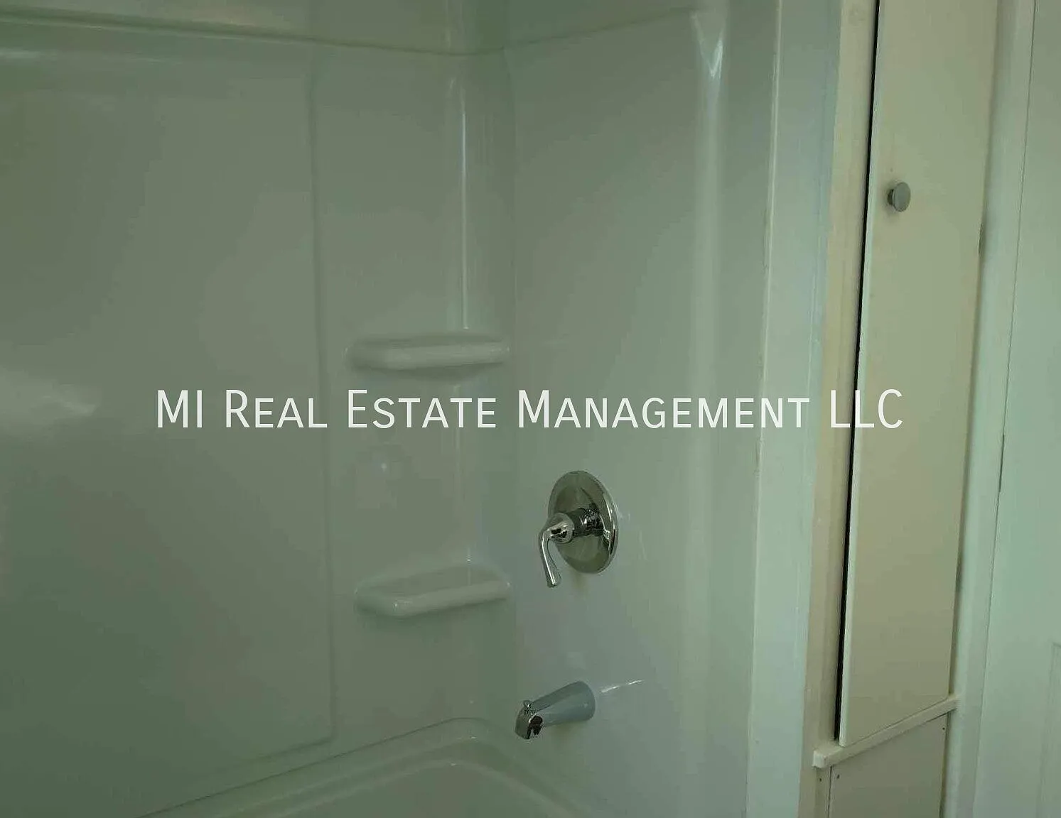 2 bed, 1.0 bath, 800 sqft, $1,200 — Photo 3