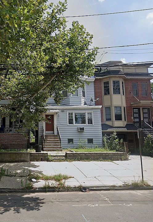2nd image of 88 Nelson Ave