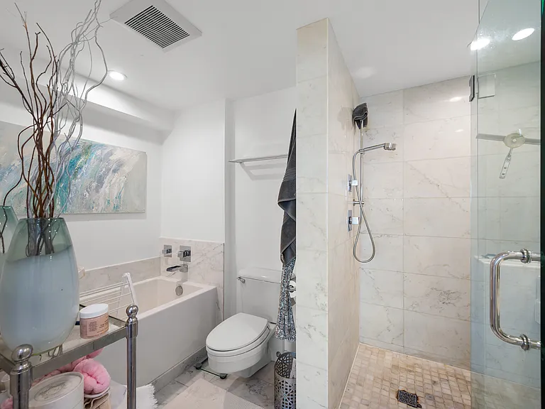 939 Coast Blvd — Photo 26