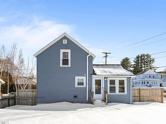 4th image of 65 Melrose St