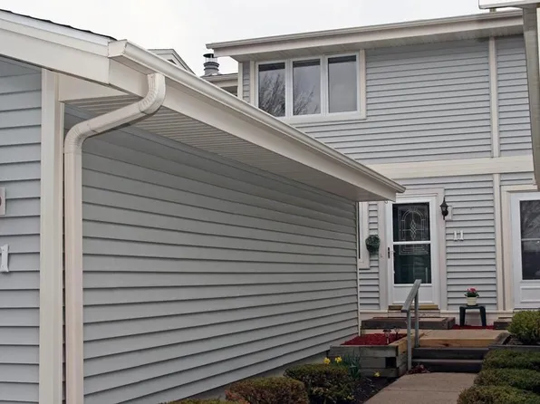830 S 2nd St, Delavan, WI 53115