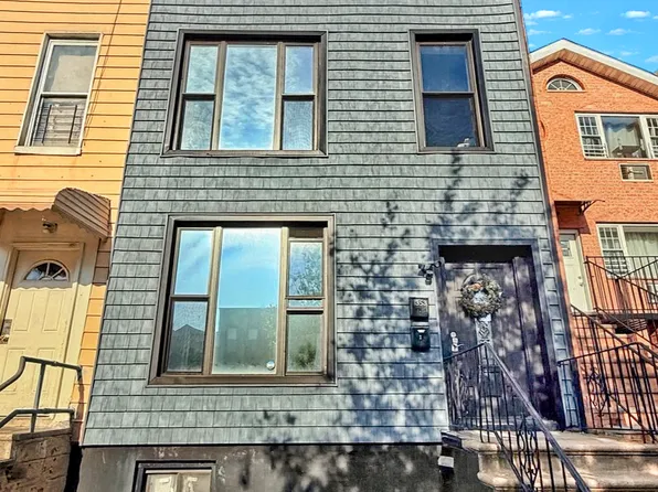 1353 Saint Marks Avenue image 17 of 17