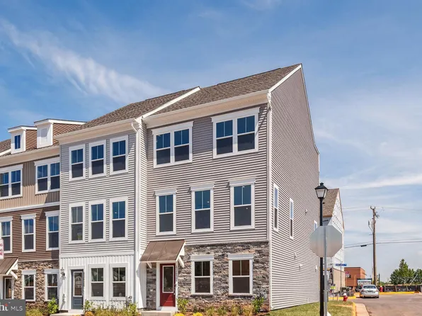 42632 Pitlochry Ter, Sterling, VA 20166