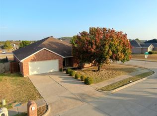 916 Joshua Dr, Burleson, TX 76028