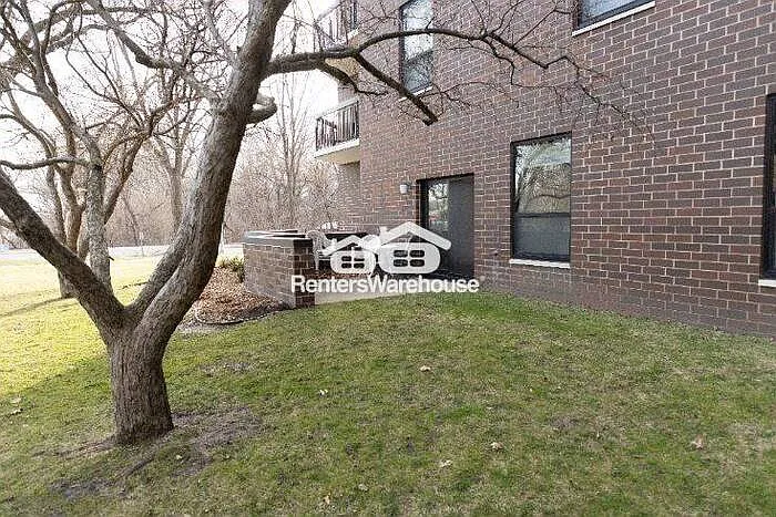 6615 Lake Shore Dr S #115 — Photo 26