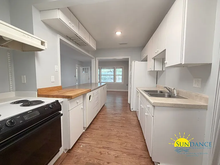 339 Brooks St SE — Photo 7