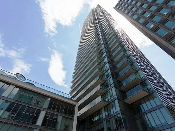 33 Lombard St #1604, Toronto, ON M5C 3H8