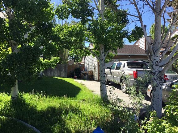 3rd image of 911 Garfield Ln