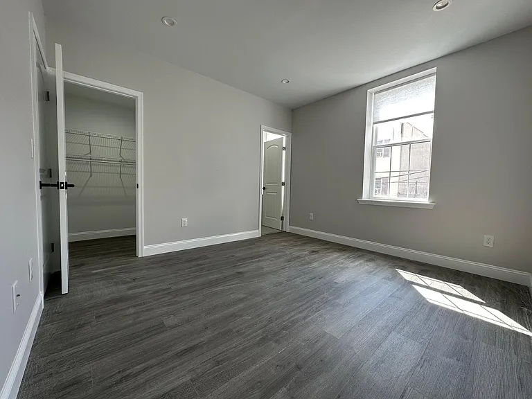 511 S 4th St #2 — Photo 3