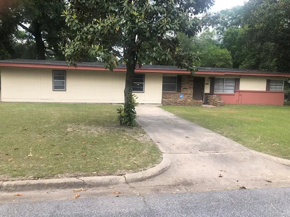 2513 E Brierwood Dr, Albany, GA 31705