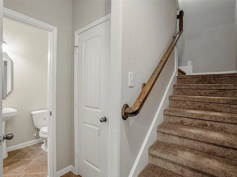 15524 Marina Dr — Photo 14