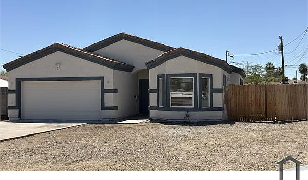 3 bed, 1600 sqft, $2,650 — Photo 2