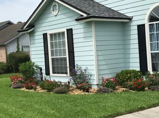 404 Ashcroft Landing Dr, Jacksonville, FL 32225