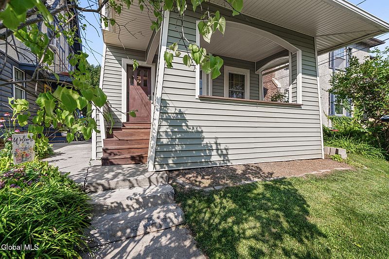 2nd image of 521 Mercer Street