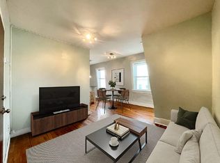 124 Almy St APT 3F, Providence, RI 02909