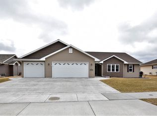 1930 Justin Dr, Omro, WI 54963