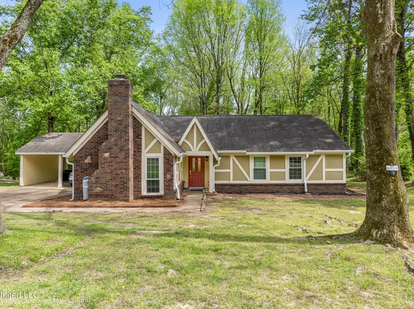 113 Brookside Dr, Senatobia, MS 38668