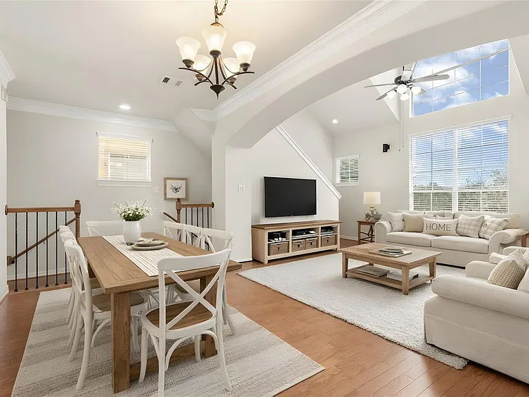 3334 Clearview Villa Way — Photo 5