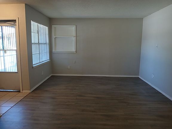 4th image of 6516 Gentle River Dr