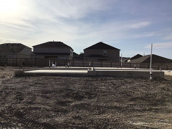 6831 Alaskan Way Interior Image 2