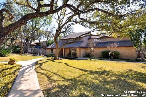1st image of 3914 Royal Forest Dr