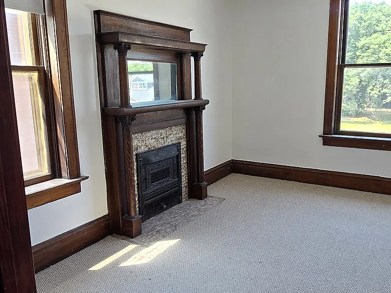 218B N Jackson St #B — Photo 13